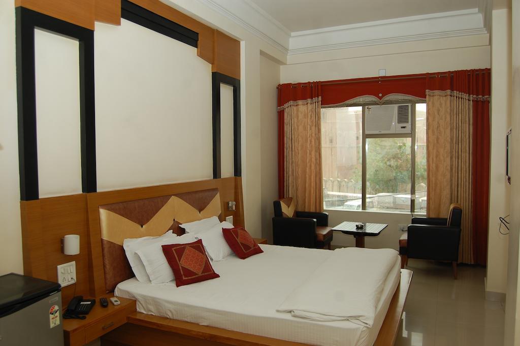 Hotel Metro Palace Bikaner Quarto foto